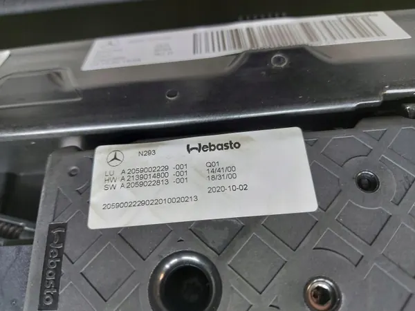 Toit Panoramique Mercedes EQC 400 OEM A2937800000 image 5