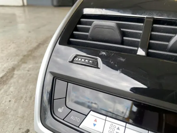 Panel AC trasero OEM 9462515 para BMW X5 X6 X7 image 3