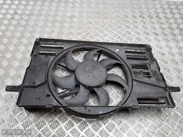 Kylarrubrik Volvo C30 2011 med kåpa 31261990 image 7