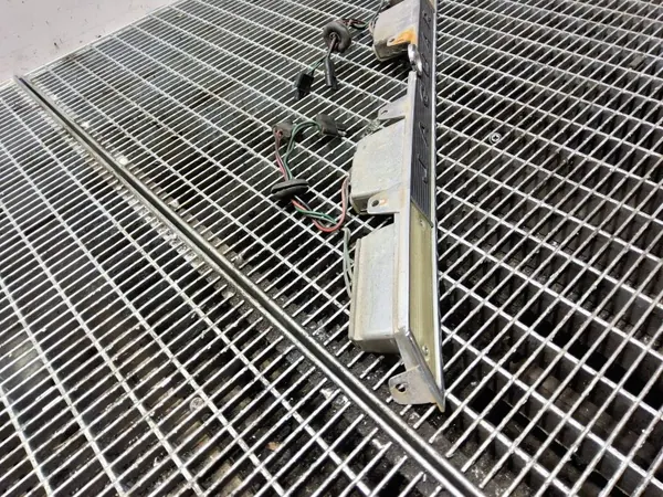 Bandeau d'éclairage tableau Jaguar XJS OEM SKE55537 image 3