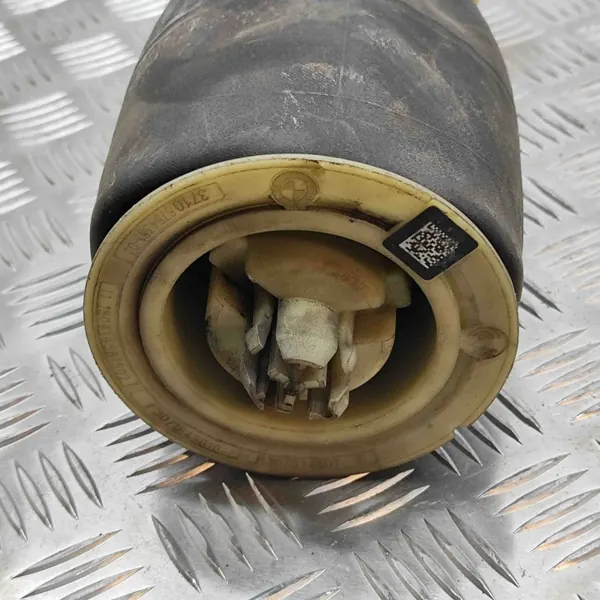 Coussin suspension arrière gauche OEM 6784381 BMW 5 image 6