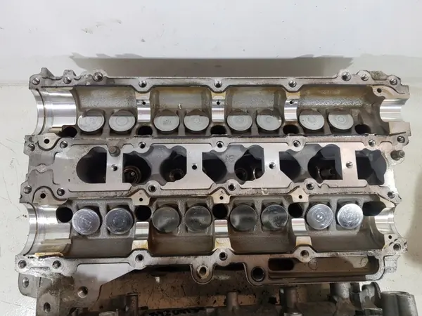 Volvo Moottorin Pää OEM 31375380AA 2.0 B4204T37 image 8