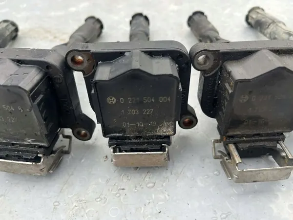 Bobine d'allumage OEM 1703227 pour BMW E39 image 3