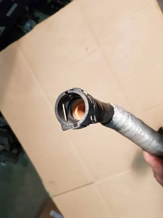 AUDI A3 8P 2.0 FSI Vesiputki 1K0122073FS image 3