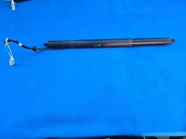 BMW X7 G07 bakluckstöd OEM QUA7638 - Begagnad image 2
