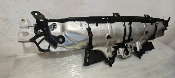 Refuerzo delantero Porsche OE para Macan 95B image 3