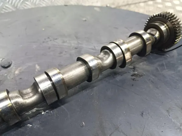 OEM 03L101 Audi A4 B8 A5 2.0 TDI Árbol de Levas image 3