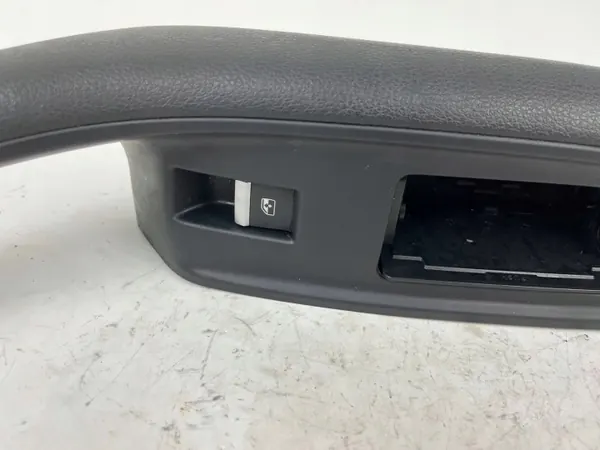 Käsisijarrun suojus OEM 4M0959521 Audi Q7 4M:lle image 3