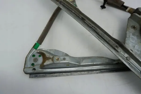 OEM 309054 Regulador de ventana izquierda delantera Ford Focus MK1 image 4
