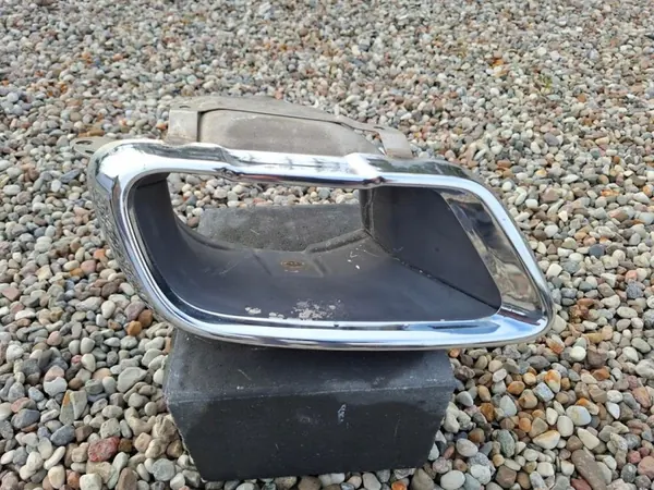 OEM 8074190 Oikea pakopää BMW X5 X6 X7 2018- image 3