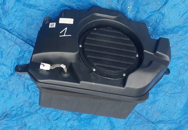 Altavoz Subwoofer Maletero Jeep OE OEM 68347136AA image 2