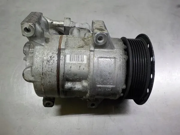 Pompe compresseur climatisation Toyota Auris I OEM 447260-1255 image 3