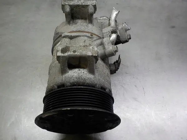 Pompe compresseur climatisation Toyota Auris I OEM 447260-1255 image 4