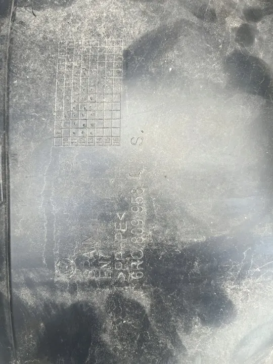 Right Front Wheel Arch VW Polo V image 4