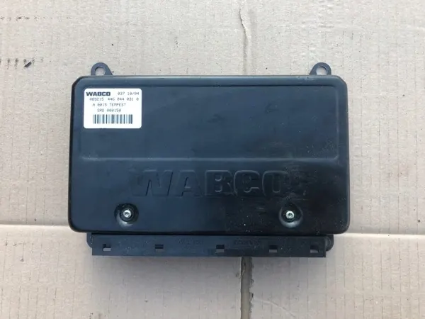 ABS-pumpun moduuli SRD000150 Land Rover Discovery 2:lle image 2