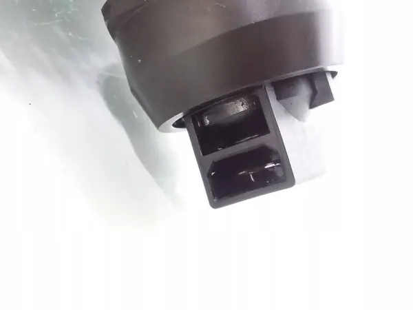 Iniettore carburante Volkswagen Touareg I 2003 OEM 07Z130073H image 2