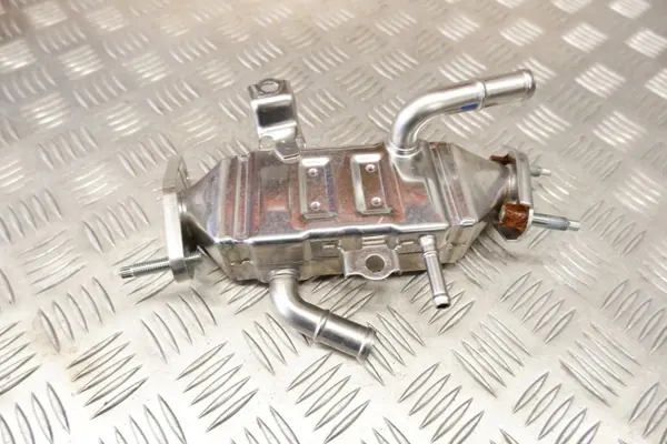 Arrefecedor EGR Toyota OEM 256010T030 - Usado image 8