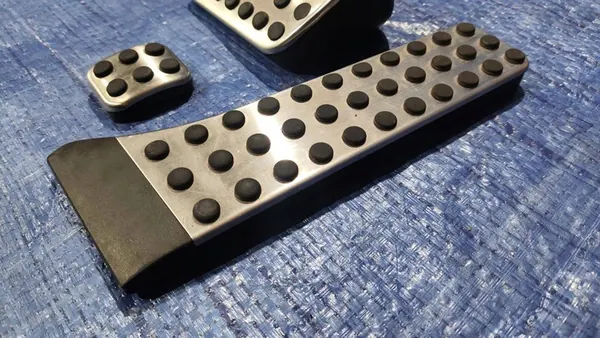 AMG Pedalbedekkingen Automatisch Mercedes W204 W207 W212 CLS W218 image 3