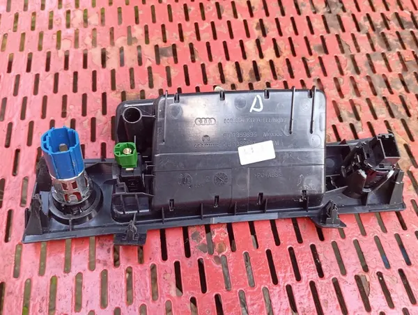 AUDI Q5 80A Tunnelihylly 80B864131A USB 5Q0035726 image 2