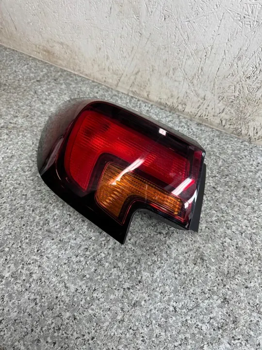 Lámpara Trasera Izquierda Astra K 2015-2022 image 3