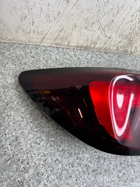 Lámpara Trasera Izquierda Astra K 2015-2022 image 7