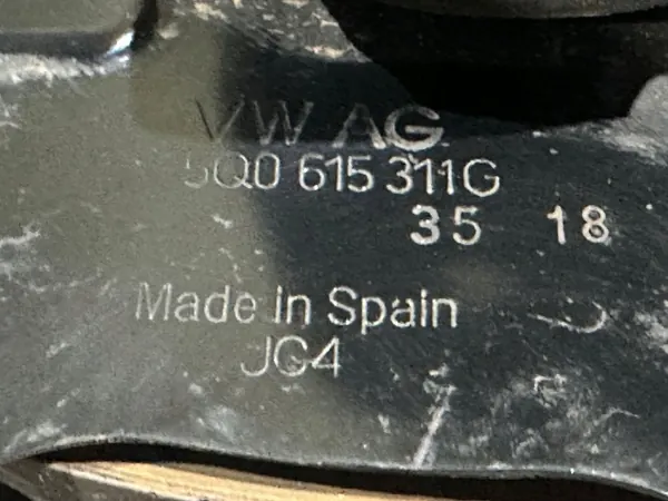 Buje rueda delantera izquierda Audi A3 S3 8V 2016 5Q0615311G image 6