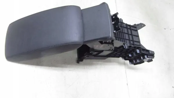 Suzuki OE Käsinojapeite OEM GIS61448 Vitara III:lle image 4