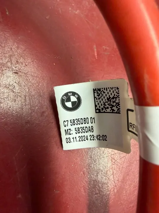 Abrazadera de borne positivo BMW OEM 5B35DB0 - Usado image 3