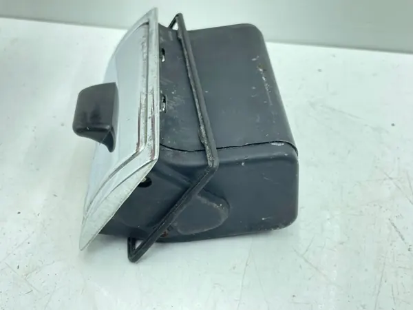 OEM BCE23111 Takaoven Tuhkakuppi Rolls-Royce Silver Spur 1986 image 4