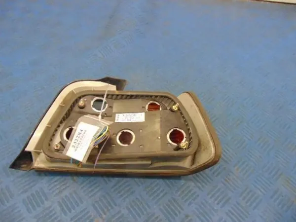 BMW E36 Sedan Vänster Bakljus 1387045 image 5