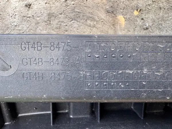 Ford Edge MK2 framgrill OEM GT4B8475A image 10