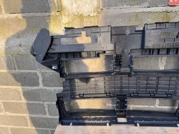 Ford Edge MK2 framgrill OEM GT4B8475A image 6