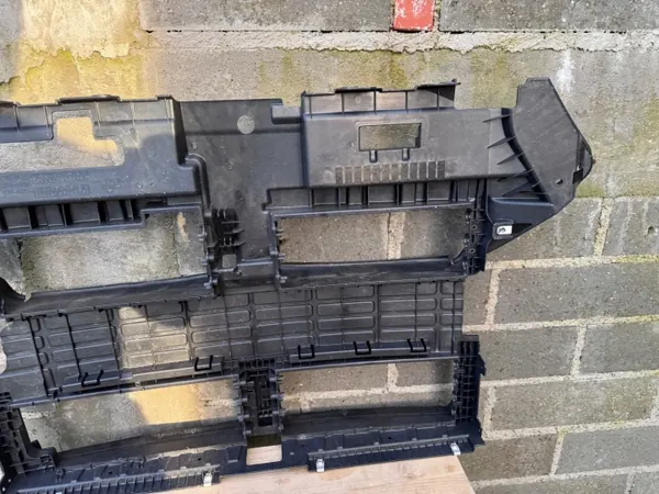 Ford Edge MK2 framgrill OEM GT4B8475A image 8