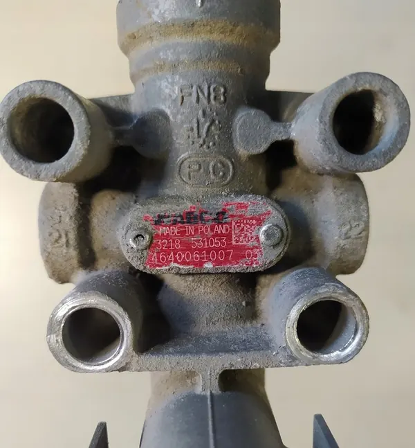 Vanne de Suspension Pneumatique WABCO () image 2