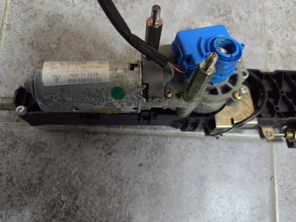Porsche 996 mjukt tak motor mekanism OEM 99662412200 image 6