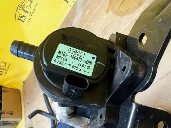 Waterpomp Ford Kuga MK3 2.5 Hybride PHEV MX63-18D473-HHB image 5