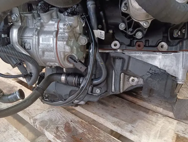 Motor completo Audi A4 B9 A5 Q5 2.0 TDI DETA image 10