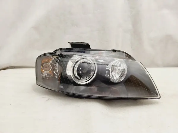 AUDI A3 8P0 LIFT BI-XENON image 2