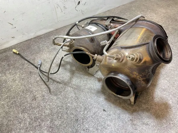 Catalisador OEM 05L131765N para Skoda Octavia II image 6