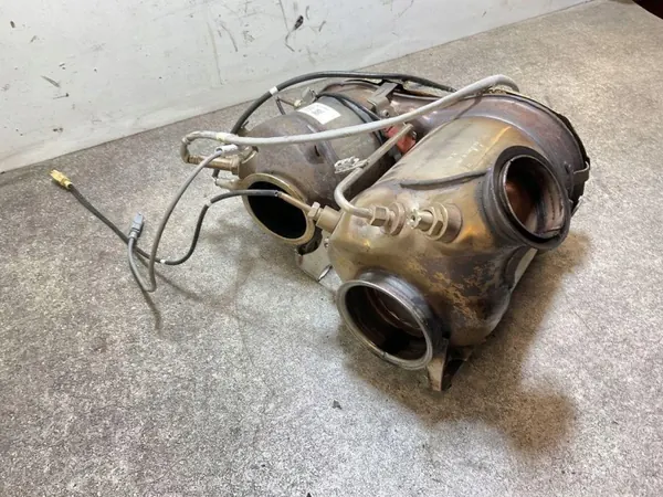 Catalisador OEM 05L131765N para Skoda Octavia II image 7
