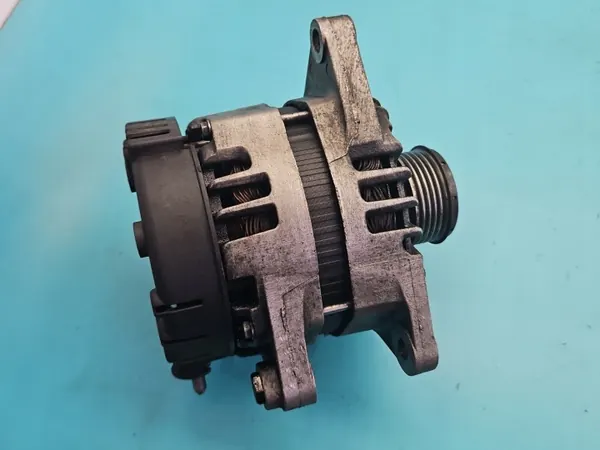 Generator Hyundai i40 1.7 CRDi 37300-2A800 image 3