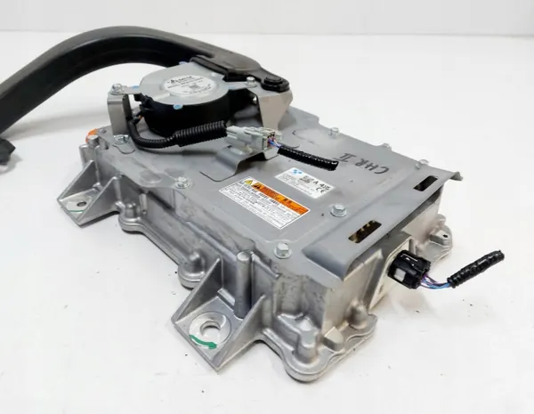 Module convertisseur tension Toyota C-HR II OEM G90P0-10010 image 4