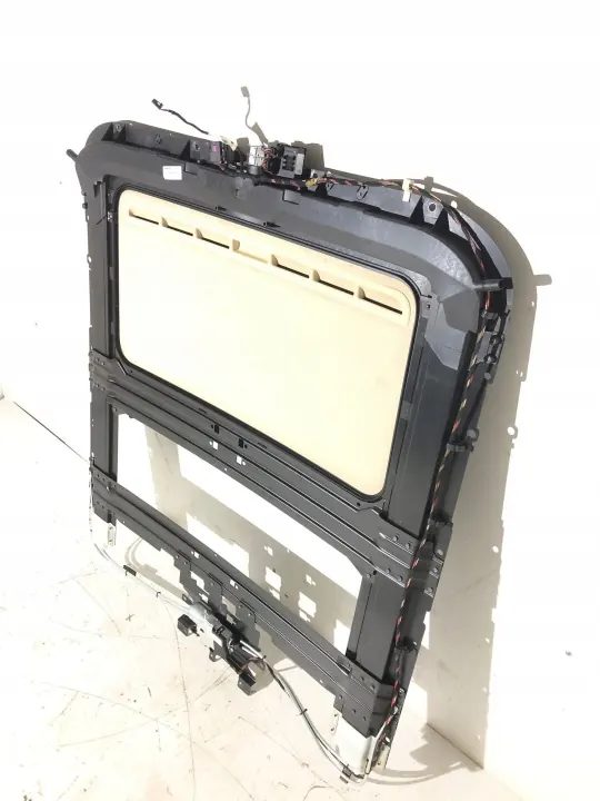 Techo Solar Audi A8 OEM 4H0877041 - Estado Usado image 3