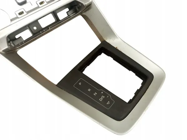 Audi Q3 2020 Schalthebelrahmen OEM 83B864260 image 3
