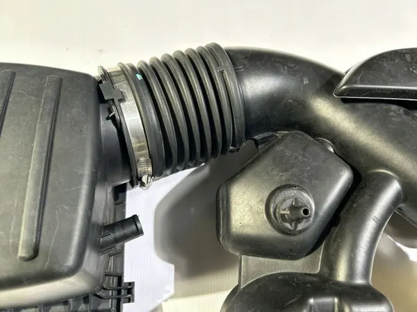 Dodge OE Luftfiltergehäuse & Resonatorrohr 3.6L image 3