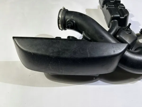 Dodge OE Luftfiltergehäuse & Resonatorrohr 3.6L image 7