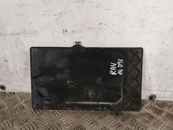 Toyota akkuteline OEM FBZ11708 RAV4 XA40:lle image 2