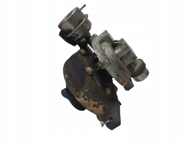 Turbocompressor usado OEM 54399700087 para Renault Megane image 3