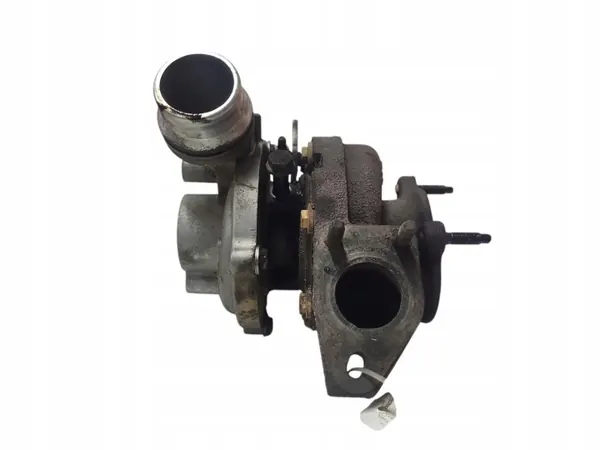 Turbocompressor usado OEM 54399700087 para Renault Megane image 4