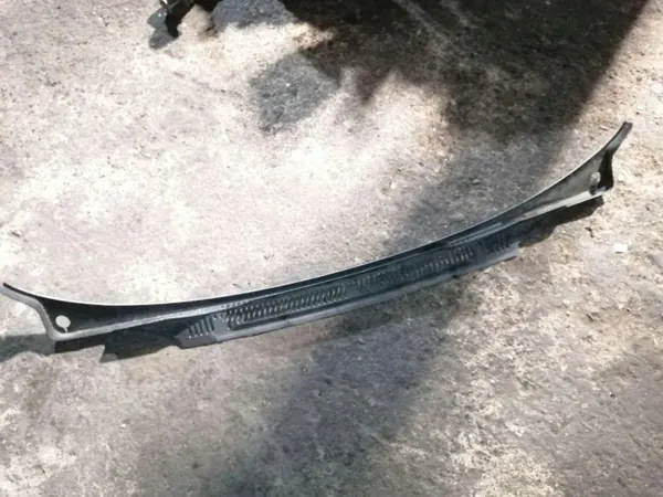 VW TOURAN (1T3) etupyyhinvarsi OEM 1T0819403 image 2